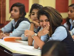 Oru Adaar Love Hq Movie Wallpapers Oru Adaar Love Hd Movie Wallpapers 58756 Oneindia Wallpapers Roshan has a crush on priya, his classmate. oru adaar love hd movie wallpapers