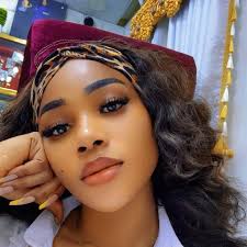 Ugo eaglet and Jennyslimzy...