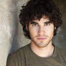Casual Men Hairstyles For Curly Hair Curly Hairstyle Ideas Curly Hair Men Medium Curly Hair Styles Men S Curly Hairstyles