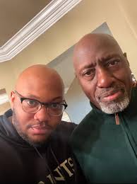 Truly thankful and grateful that I got spend Thanksgiving with my amazing  family and girlfriend. The love in this picture filled our hearts (and our  plates) this Thanksgiving! 🦃🍂❤️ #FamilyFirst #Thankful