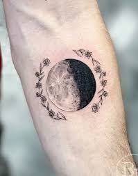 It's not a highly innovative placement idea and rather a common. 51 Dreamy Moon Tattoos To Brighten Up Your Aura Our Mindful Life
