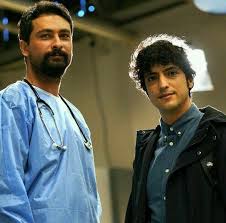 Esmasila Kara Adli Kullanicinin Mucize Doktorr Panosundaki Pin 2020 Tv Dizileri Doktorlar Unluler