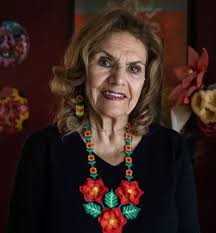 Leana Astorga, reportera de Telemundo 51, habla sobre cómo se quebró tras  escuchar a un hombre que tiene la esperanza de encontrar a su madre y a su  abuela entre los escombros