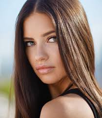 Her natural hair color is brown, blue eyes. Who Do You Think Is Better Looking Adriana Lima Or Amy Schumer Quora