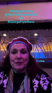 Lorraine Chambers (@emeraldlorraine)