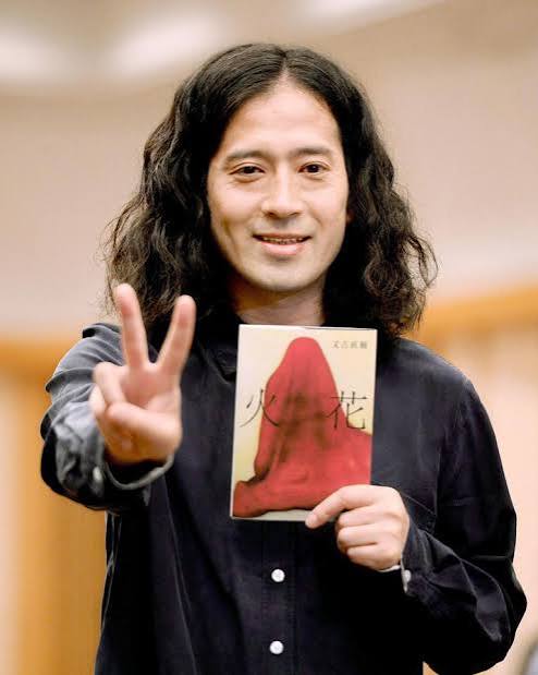 又吉「火花」 受賞で１００万部増刷/芸能/デイリースポーツ online