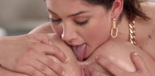 Massive Rimming & Pussy Licking - TheyAreHuge.com