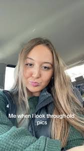 Courtney Beecher's Instagram, Twitter & Facebook