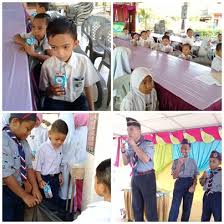 They must also have a pass in bahasa malaysia. Sk Kampung Fikri Sg Tong Setiu Terengganu Program Susu 1malaysia Ps1m Demostrasi Minum Susu Program Susu 1m