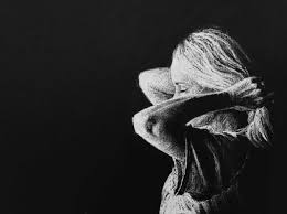 Drawing details with a charcoal pencil is much the same as using an ordinary pencil. A Quick Guide To The Different Types Of Charcoal For Artists Arttutor