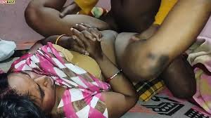 Chudakkar Desi Bhabhi Ji Ko Maje Se Pela Acha Laga: Indian Babe Porn