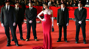 Monica bellucci plays the villain, an evil demon who absorbs people's souls to gain more power #nekrotronic the movie follows a man who. Monica Bellucci Pour Eric Bompard Cachemire By La Bellucci Ru