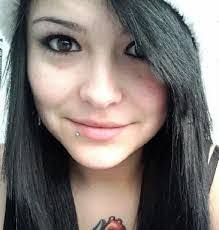 Lauri Browning's Instagram, Twitter & Facebook