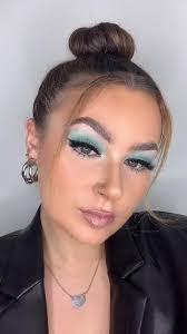 Isabel Duffy (@isabelduffymakeup)