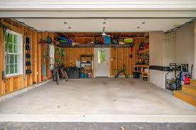 I will also plan on uploading a video everyday for. Warm And Functional Oakton Garage Addition Klassisch Garage Washington D C Von Moss Building Design