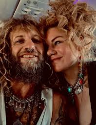 Do's and don'ts of step parenting. Don't.... expect to be a new parent,  some kids have 1 parent, some 2. No single parent that I know has EVER  shacked up with a