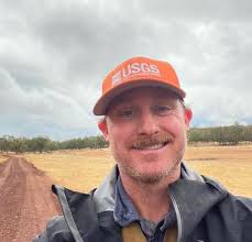 Seth Burgess's Instagram, Twitter & Facebook