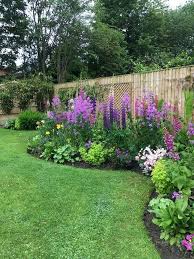 43 Beautiful Flower Garden Ideas For Your Home Flowergarden Gardendecor Gardendecorid Front Yard Landscaping Design Front Yard Landscaping Yard Landscaping