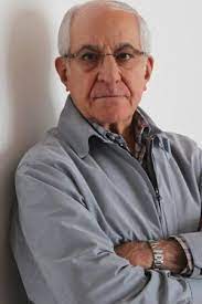 Foi capitão em angola de 1961 a 1963 e também na guiné entre 1970 e 1973, sendo um dos principais dinamizadores do movimento de contestação ao decreto lei. Otelo Saraiva De Carvalho Movies Age Biography
