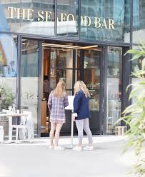 Seafood Restaurant Interior Hotspot City Oyster Fruitsdemer Lobster Crab Mixedgrill Plateau Design Bar Party Ev Mixed Grill Seafood Bars Recipes