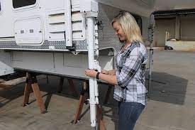 There are various types of lifting jacks. Fastgun Wobble Stopper