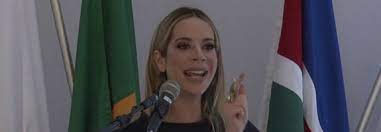 We did not find results for: Eleitor Distante Da Discussao Sobre Adiamento Das Eleicoes Blog Do Pco