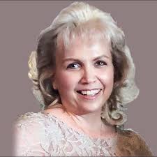 👋Meet Sandra Miskimmin, founder of SMASH Worldwide Sandra is