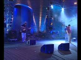 It was built around the figures of the nocenzi brothers, vittorio and gianni, both keyboard players, and the charismatic voice of singer francesco di giacomo. Banco Del Mutuo Soccorso Discography And Reviews