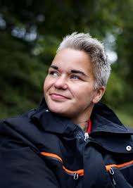 Faktum granskar Laro: Del 1 Vård utan slut. Har behandling av missbrukare  blivit business?