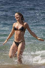 We found sexy images, gifs, and because of popular demand, we gathered hot pics of emily bett rickards's body from bikini and/or. Celebrity Entertainment Emily Bett Rickards Flaunts Her Insane Bikini Body While Splashing Around In Hawaii Popsugar Celebrity Photo 2