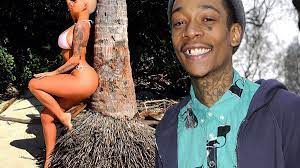 Wiz Khalifa gives ex Amber Rose a thumbs up - but what does it mean? -  Irish Mirror Online