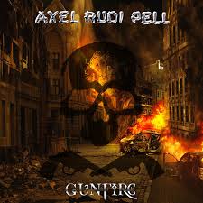 Si hace poco más de un año lanzaba un disco de estudio, ahora nos sorprende con un cd de versiones: Axel Rudi Pell On Tidal