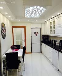 Klasik Stilde Luks Ve Goz Alici Okan Beyin Evi Ev Gezmesi Banyo Dekorasyonu Luks Mutfaklar Ic Tasarim Mutfak