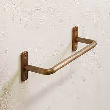 アンティークな真鍮の古美色な色合いがお洒落なw200のタオルハンガー ブラス素材で屋外や湿気の多い場所でも錆を気にせず使えます 日本製 ナチュラル トイレ タオルハンガー ペーパーホルダー