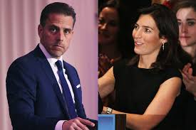 Oct 21, 2020 · the fbi's subpoena of a laptop and hard drive purportedly belonging to hunter biden came in connection with a money laundering investigation in late 2019, according to documents obtained by fox. Hunter Biden Has Reportedly Broken Up With His Late Brother S Wife Vanity Fair