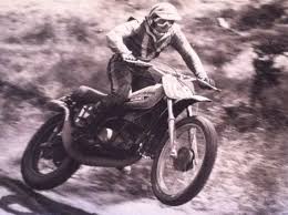 Geoff Worrell Aboard A Suzuki Tm400 Jilliby Park Jilliby Nsw Aus Motocross Riders Motocross Rider