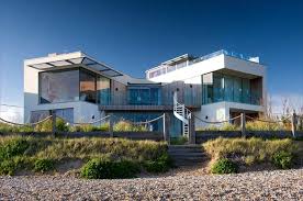 Modern Coastal Garden Camber Sands East Sussex Uk Jo Thompson Landscape And Garden Design Coastal Gardens Modern Beach House Beach House Design