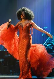 Diana Ross Does Diva At The Hollywood Bowl Diana Ross Supremes Ross Dresses Diana Ross