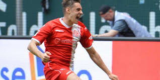 Fc heidenheim ist ein spieler des zweitligisten positiv auf das virus getestet worden. Fortuna Dusseldorf Die Zehn Besten Spieler Nach Sofascore