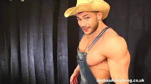 Muscle Frot With The Farm Hand - XVIDEOS.COM