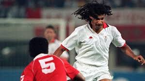Ruud gullit ist ein ehemaliger fußballspieler aus нидерланды. Gullit Traut Bayern Titelverteidigung Zu Uefa Champions League Uefa Com