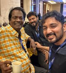 With my favorite actors Asha Chechi and Lakshmi chechi . Amma elections  @asha_sharath_official @gopalaswamylakshmi . #actor #munnasimon  #ashasharath #lakshmigopalaswami #malayalam #malayalamactress #love #amma