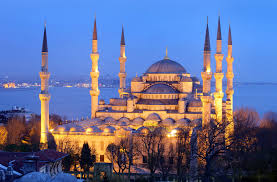 Daca se intruneste grupul minim mai devreme, hotelul poate fi nominalizat in momentul confirmarii cererii de rezervare. City Break Istanbul