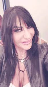 Sandra Corsi's Instagram, Twitter & Facebook