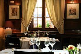 2 place charles de gaulle, 68420 eguisheim, ranska. Au Vieux Porche Restaurant A Eguisheim De Betty Et Eddy Fischer
