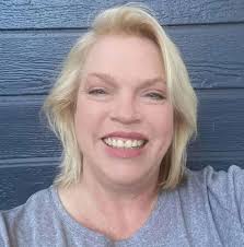 Janelle Brown (@JanelleBrown11) • Facebook