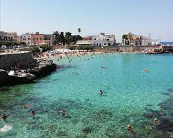 Nubi sparse con ampie schiarite. Foto Meteo Santa Maria Al Bagno 3b Meteo