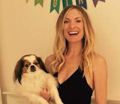 www.anniebangs.com