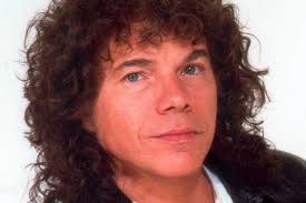 Finde diesen pin und vieles mehr auf musica von giovanni nasillo. Bella Senz Anima Emma Marrone Musica E Video