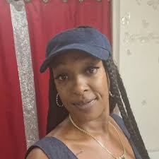 🐐Shaggy lands a plane full of essential supplies in Jamaica 🇯🇲 as soon  as one the airport reopened to help those in need